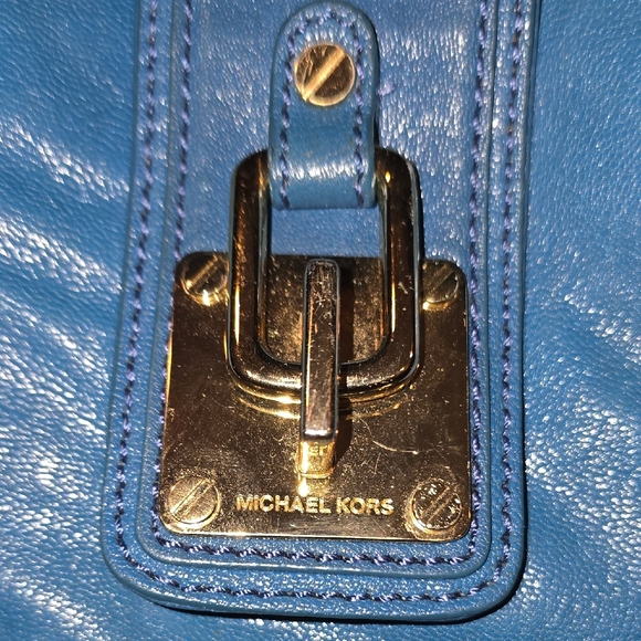 Vintage Michael Kors Blue Shoulder Bag with Gold Accents - Picture 2 of 9